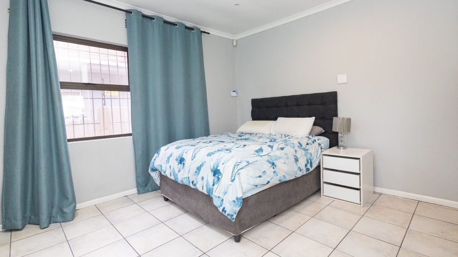 3 Bedroom Property for Sale in Panorama Western Cape